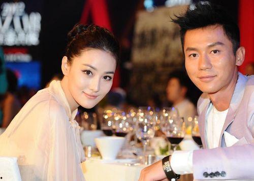 娱乐吃瓜君订婚百度云,百度云独家放送甜蜜瞬间